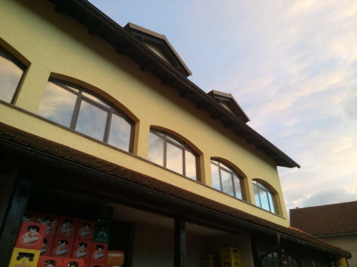 Ig Gostilna Ulcar酒店 外观 照片